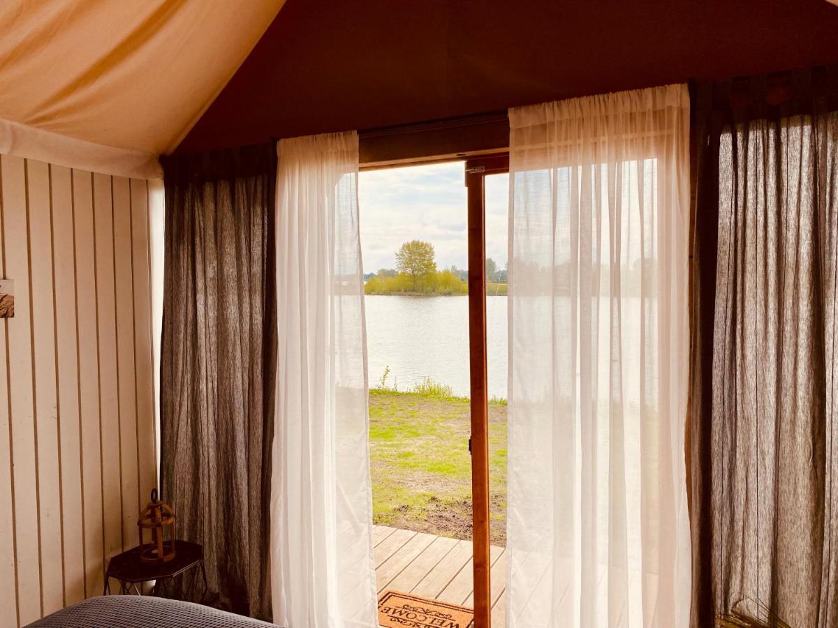 Luxury Suite Heerewaarden Extérieur photo